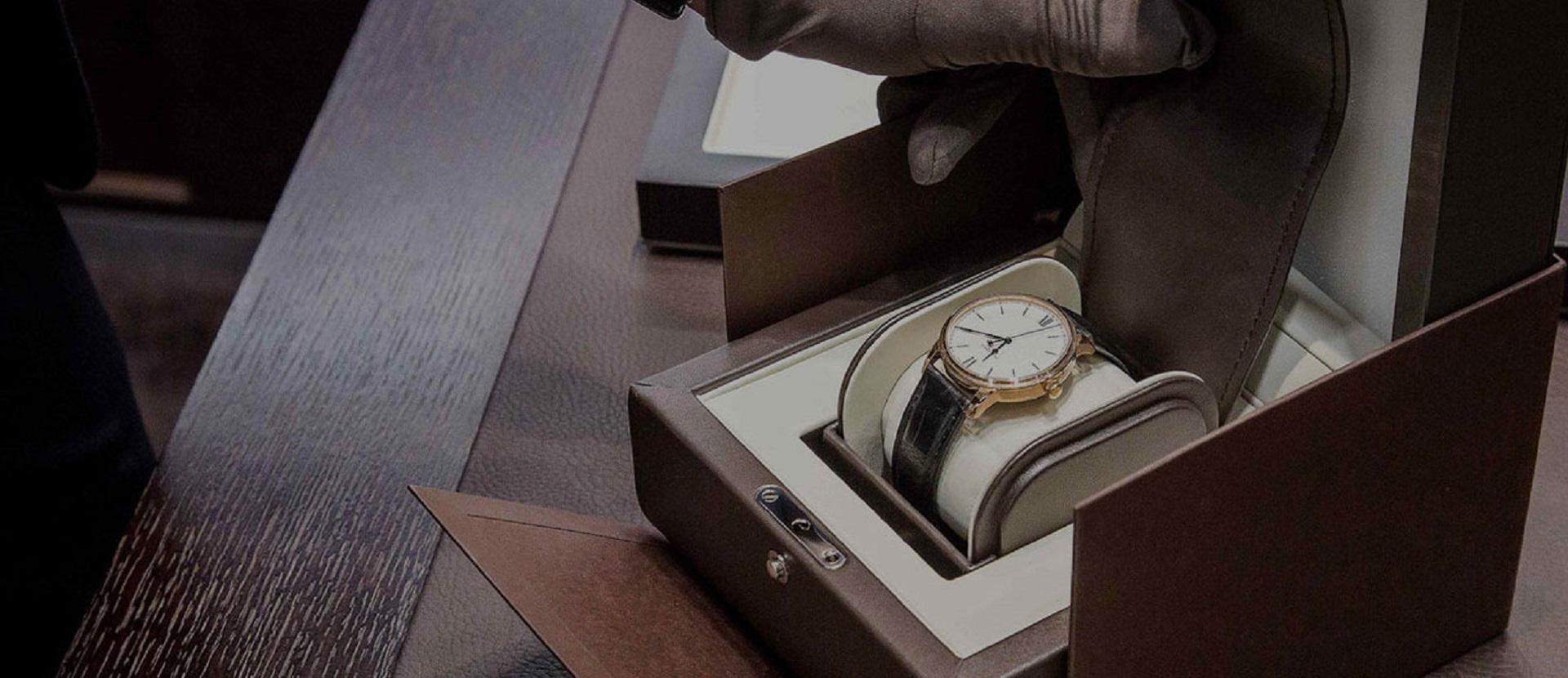 海南帝舵手表维修费用价目表